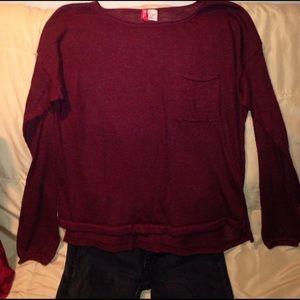 maroon sweater with pocket