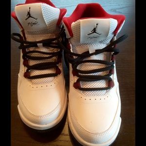 Jordan flight youth tennis shoes