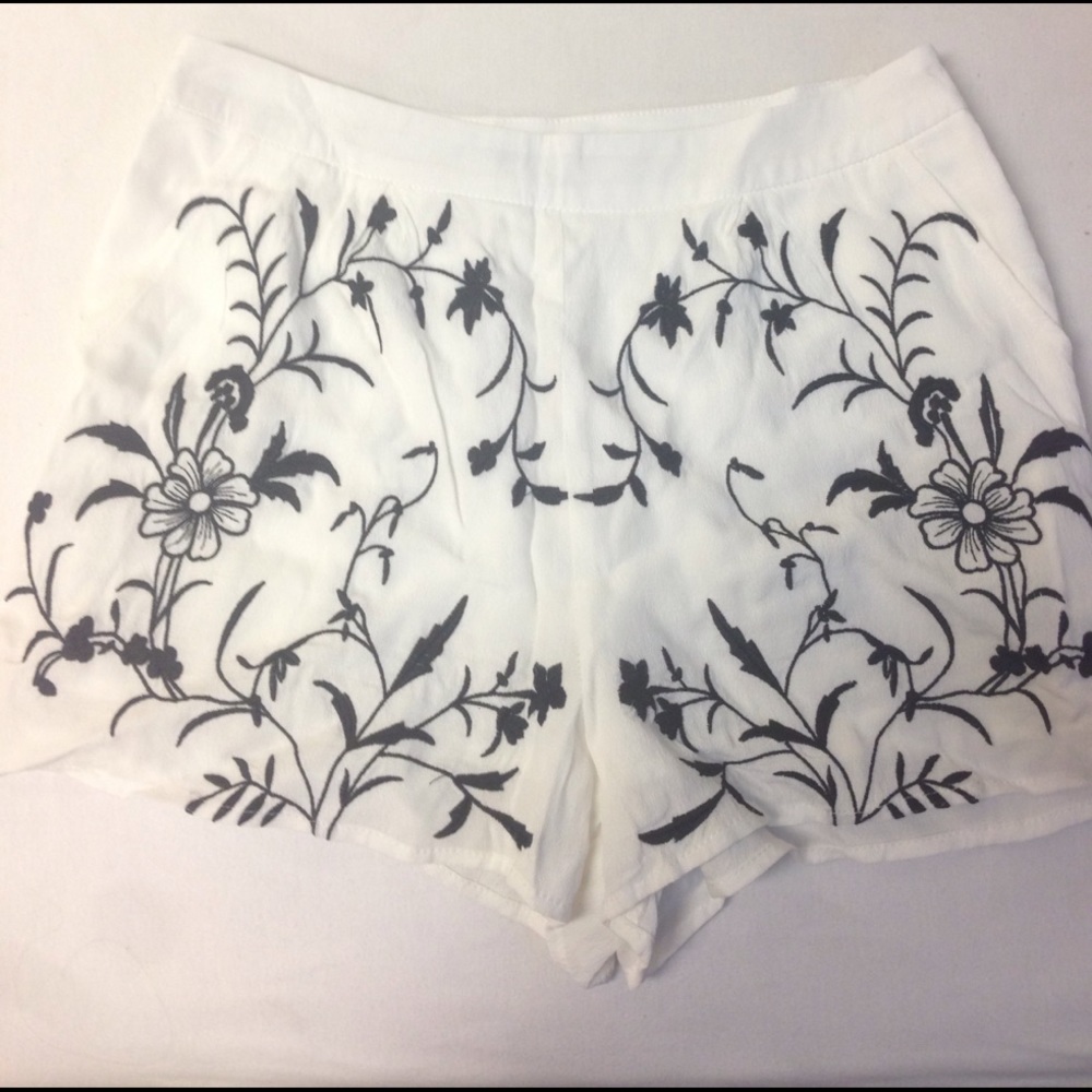 Flowy shorts