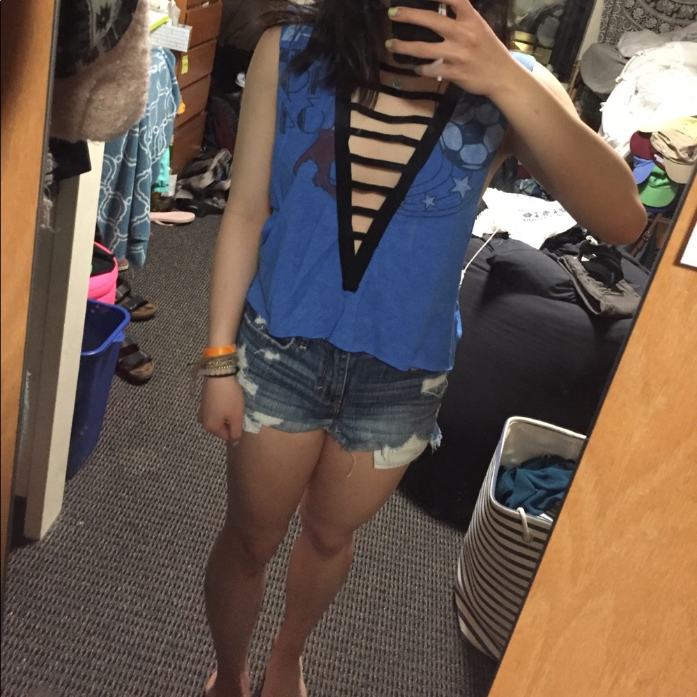 LF Muscle Tank with Caged Neckline