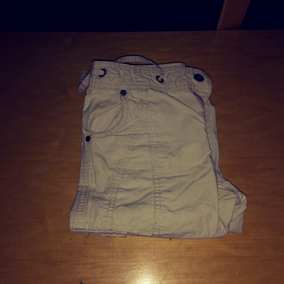 Girl's long shorts or capi pants - Picture 4 of 4