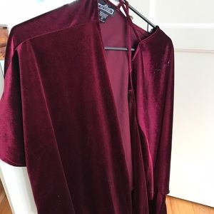 Nordstrom bp burgundy velvet kimono