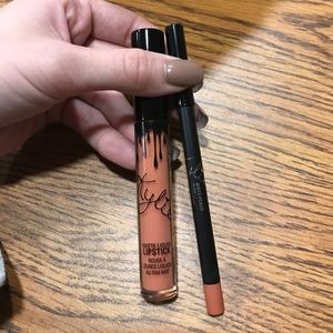Dirty Peach Lip Kit.