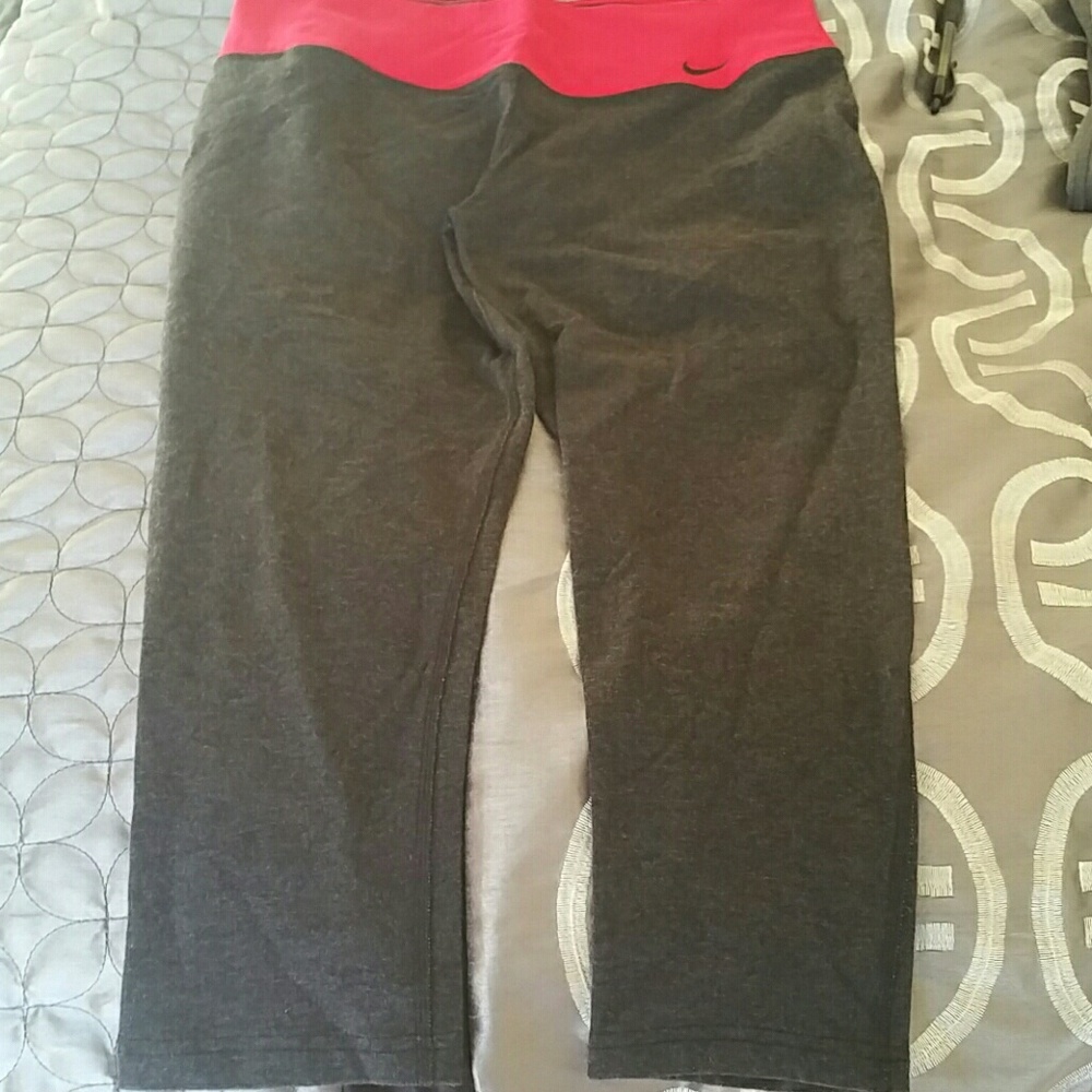 Nike Capri's