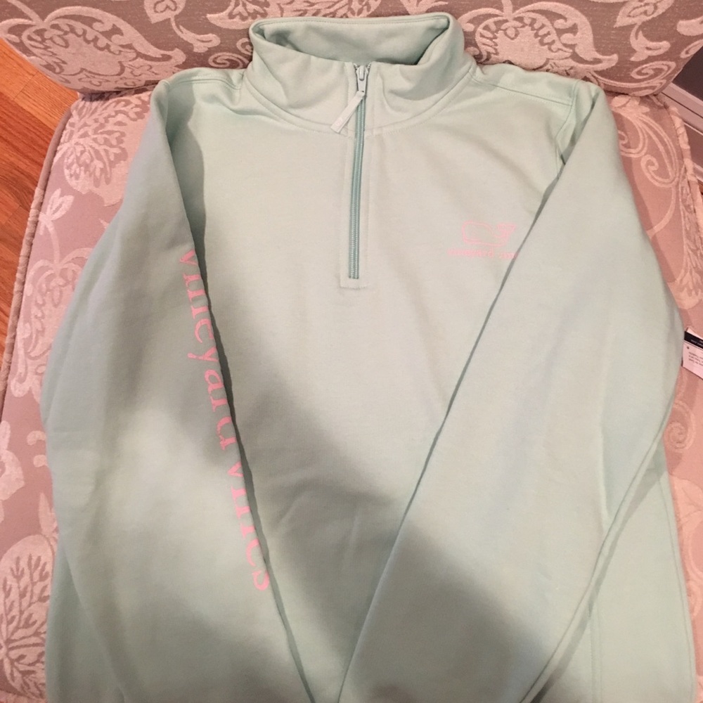 NWT VV mint pullover with pink whale on back