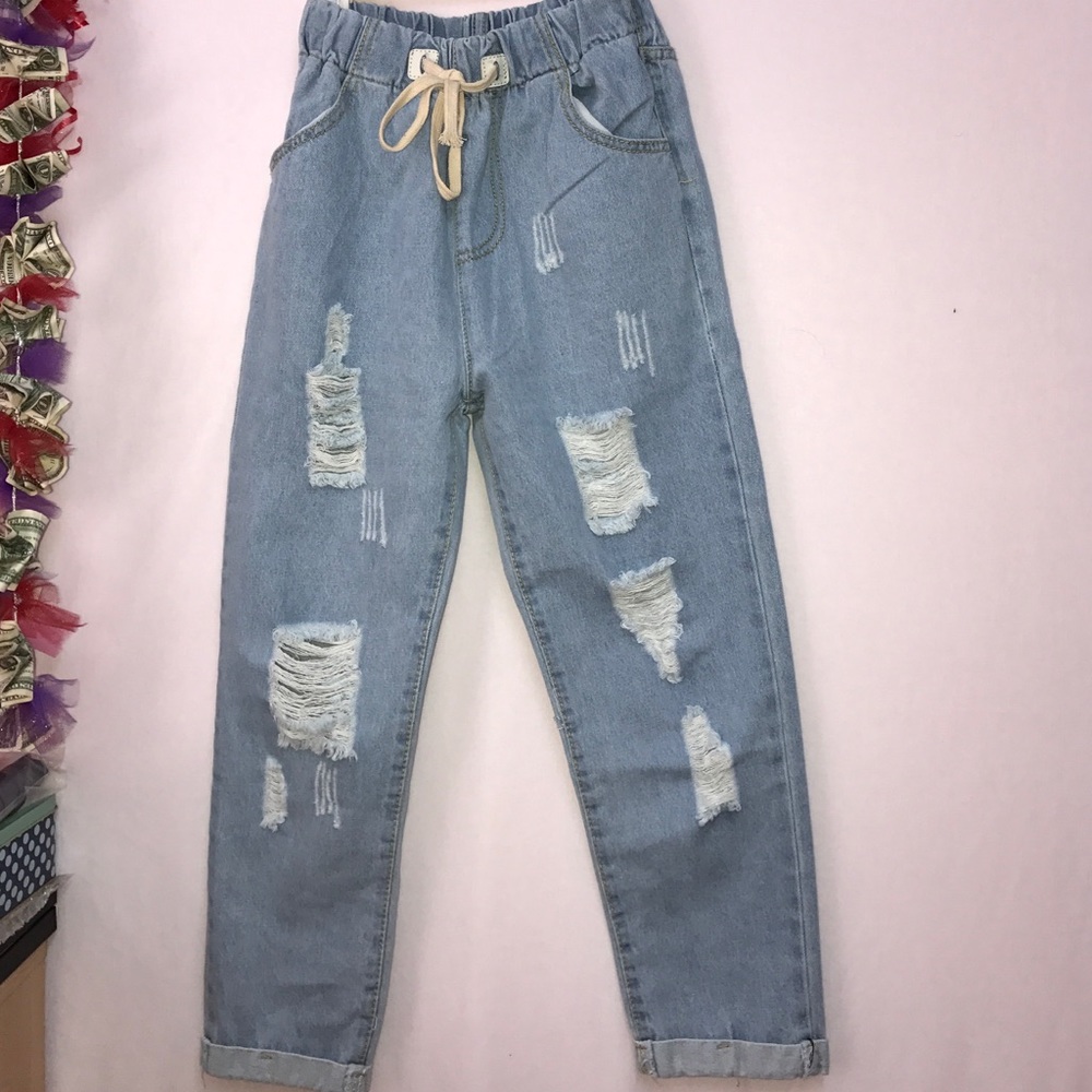 High waisted jeans