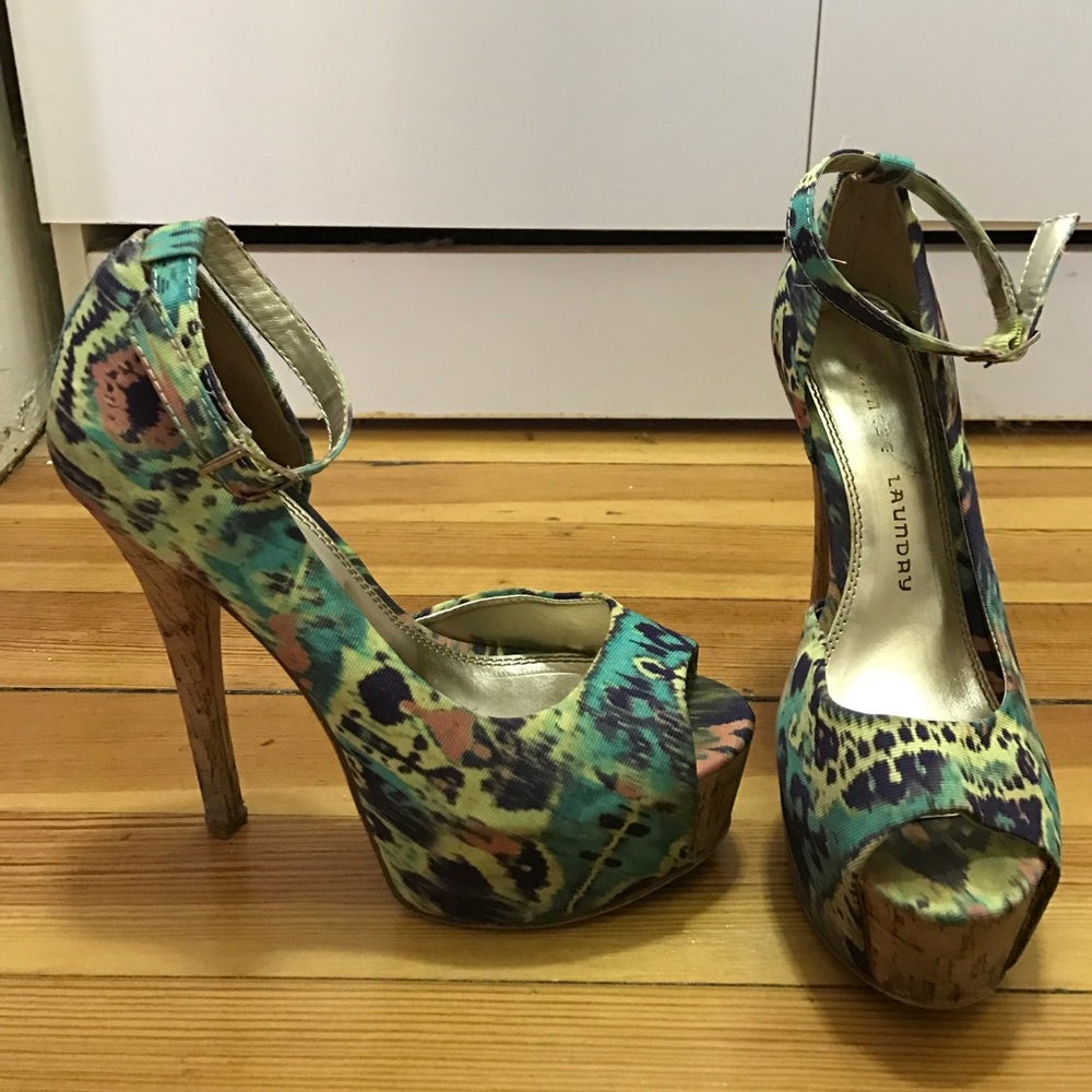 Colorful Patterned Platforms - Picture 3 of 4