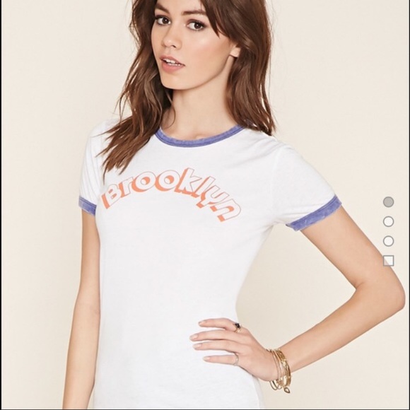 Women's tee from forever 21. Brand new - Picture 2 of 4