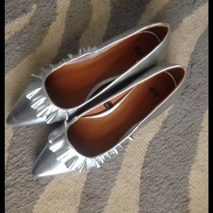 H&M Silver Low Pump Heel