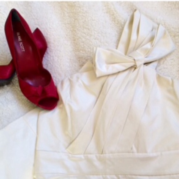The Limited Coquette White Dress with Bow Dress NWOT - Picture 3 of 7