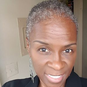 Meet your Posher, Lynn