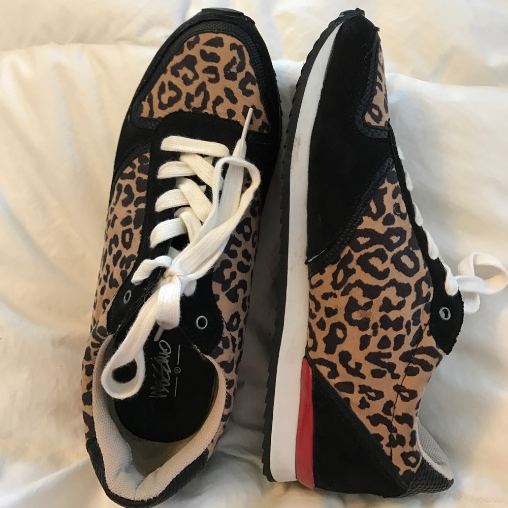 Mossimo cheetah print tennis shoes