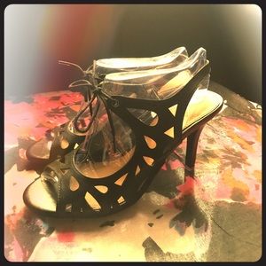 MIA black open toe heel