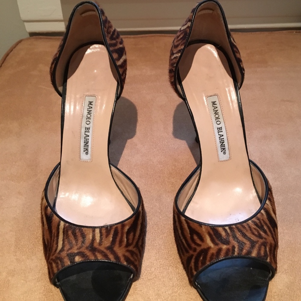 Manolo Blahnik leopard d'orsay open-toed pump.