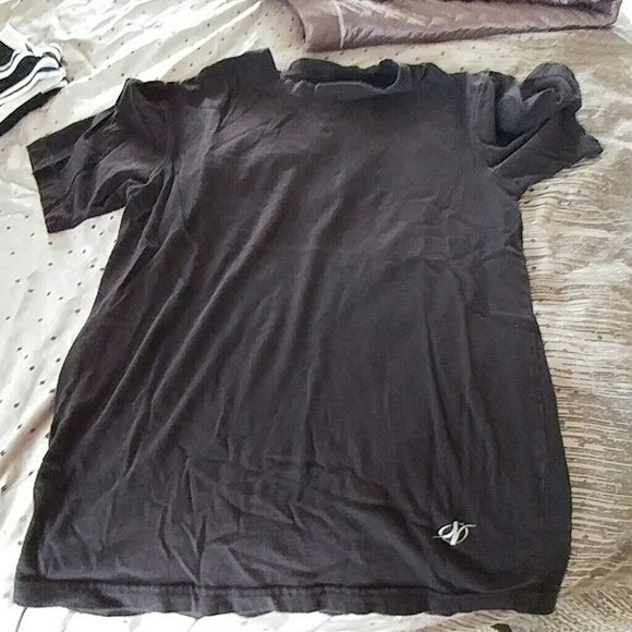 Black basic tshirt - Picture 2 of 2
