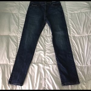 Levi's Mid Rise Skinny Jeans