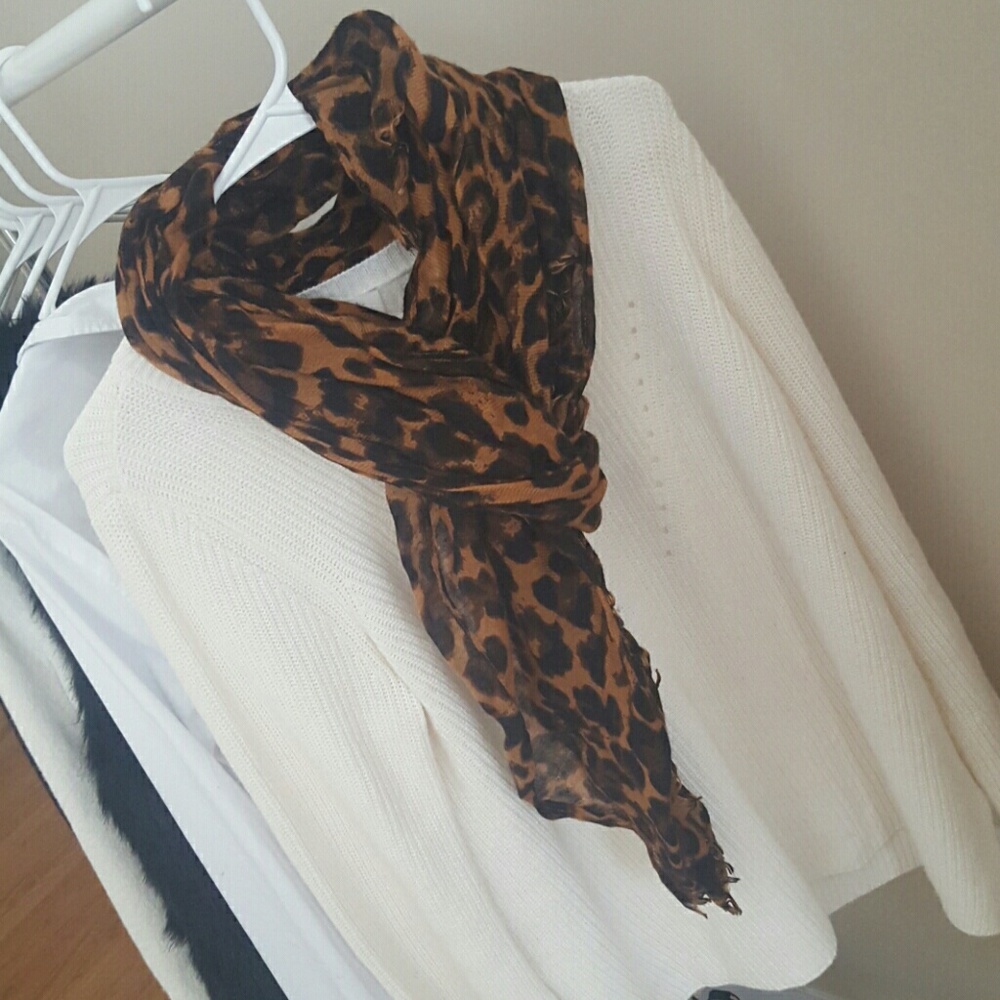 Cheetah print scarf