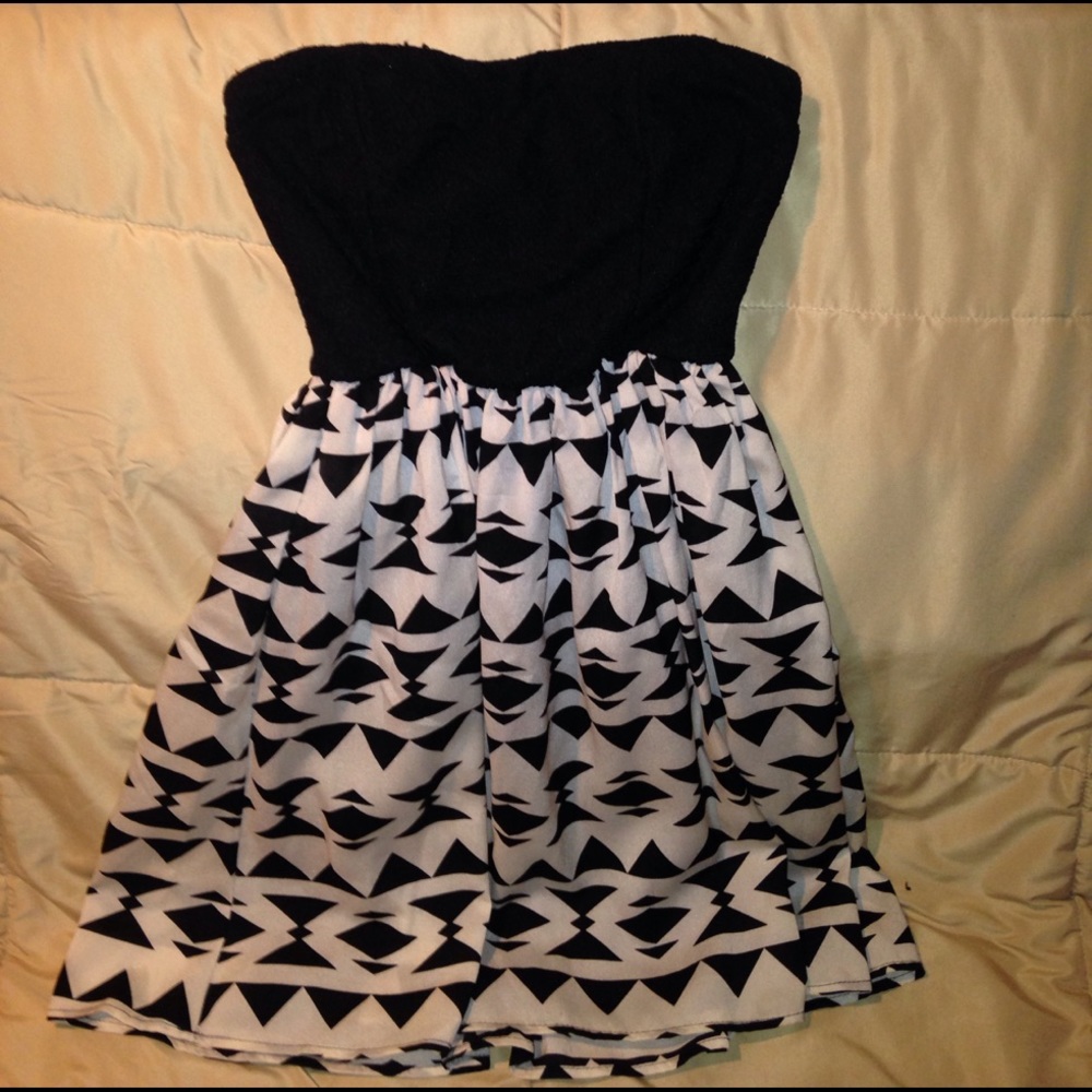 black and nude strapless dress