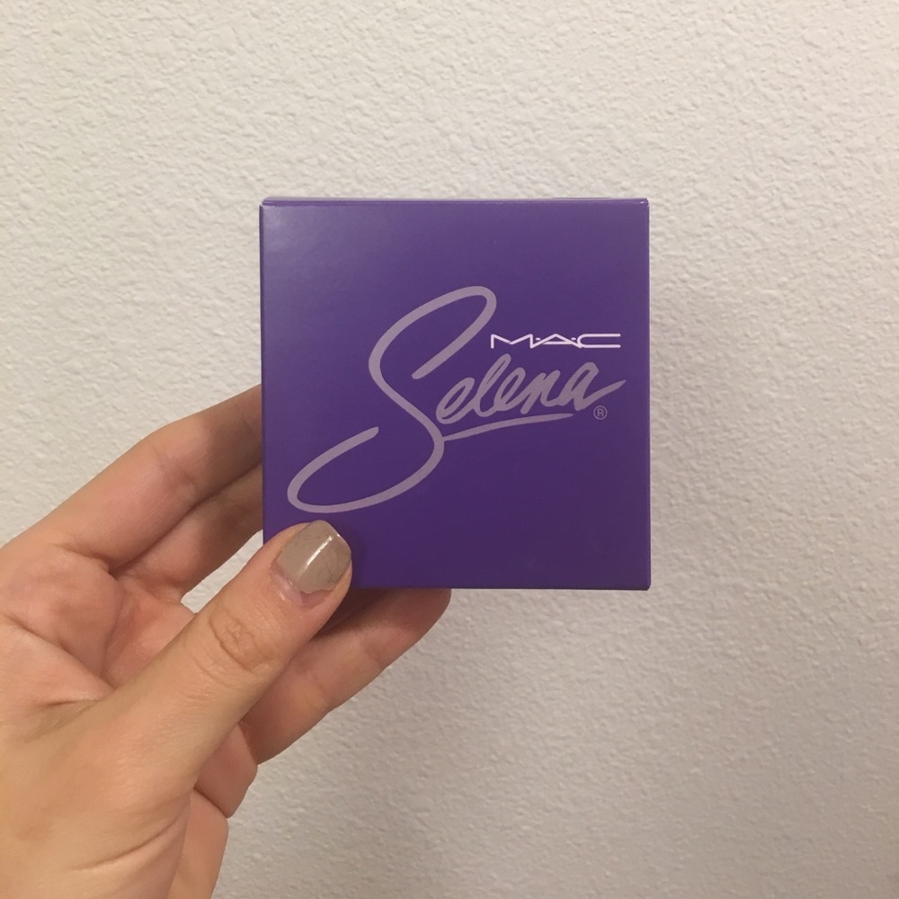 Selena x MAC "Techno Cumbia" Powder/Blush Duo