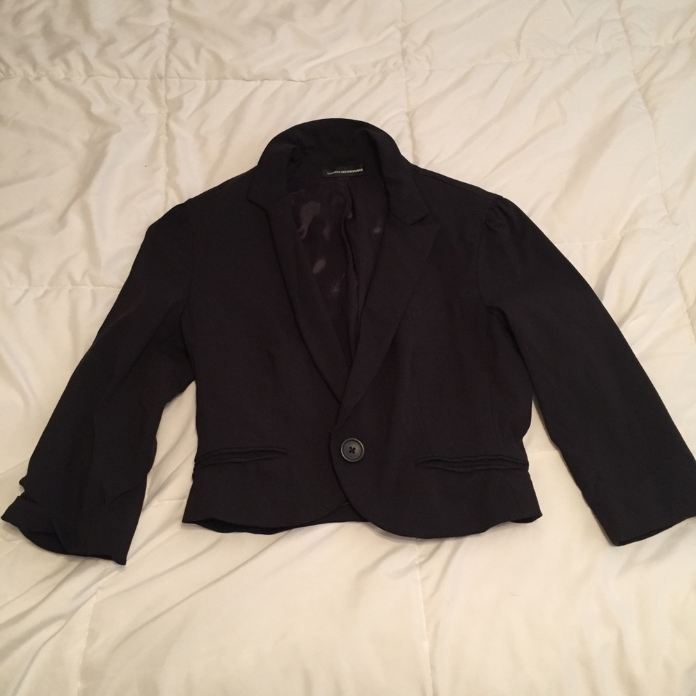 Cropped Express Blazer