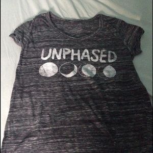 Gray graphic tee with unphased moons.