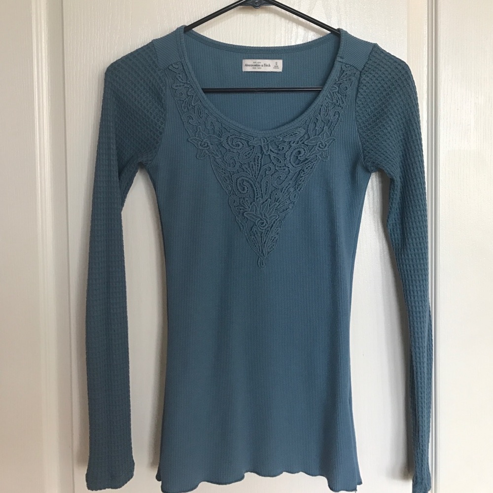 Abercrombie & Fitch Long Sleeve Tee