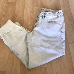 Hollister Capri whitewash jeans