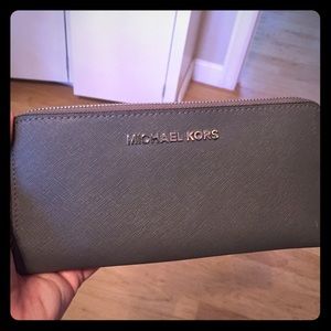 Michael Kors wallet