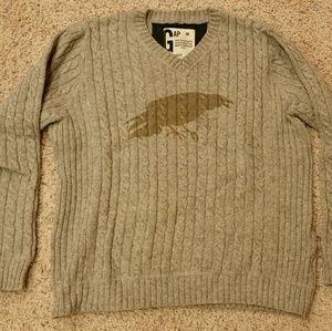 GAP cable knit cotton sweater. Raven design.  Med