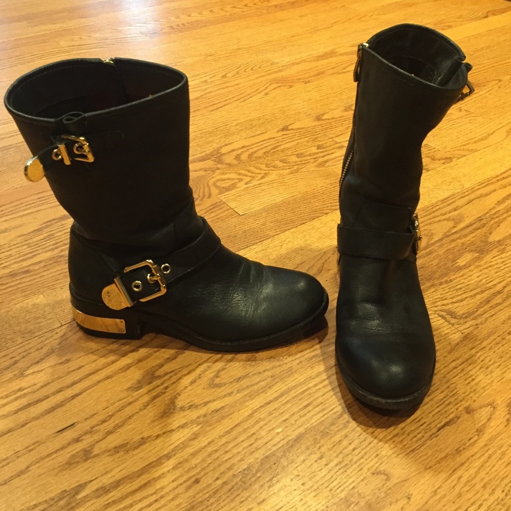Vince Camuto Winchell Boots