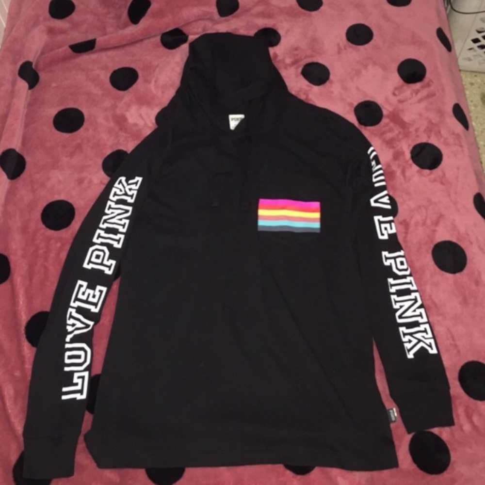 VS PINK VARSITY LONG SLEEVE