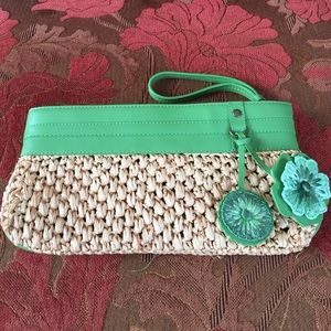 Straw Clutch