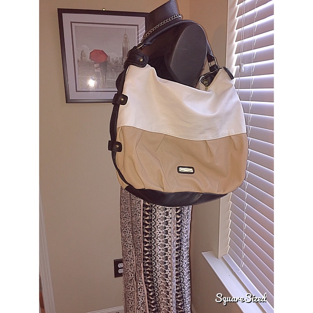 Gently used Steve Madden Satchel! Like new!
