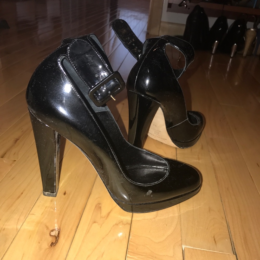 Like new Brian Atwood patent leather shoes sz. 37