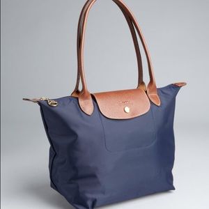 Navy longchamp!!!