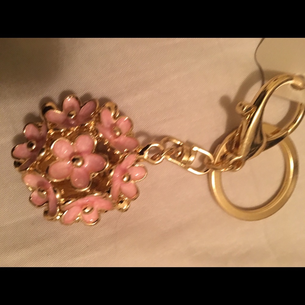 🛍SALE🛍 NWT Flower Purse Charm