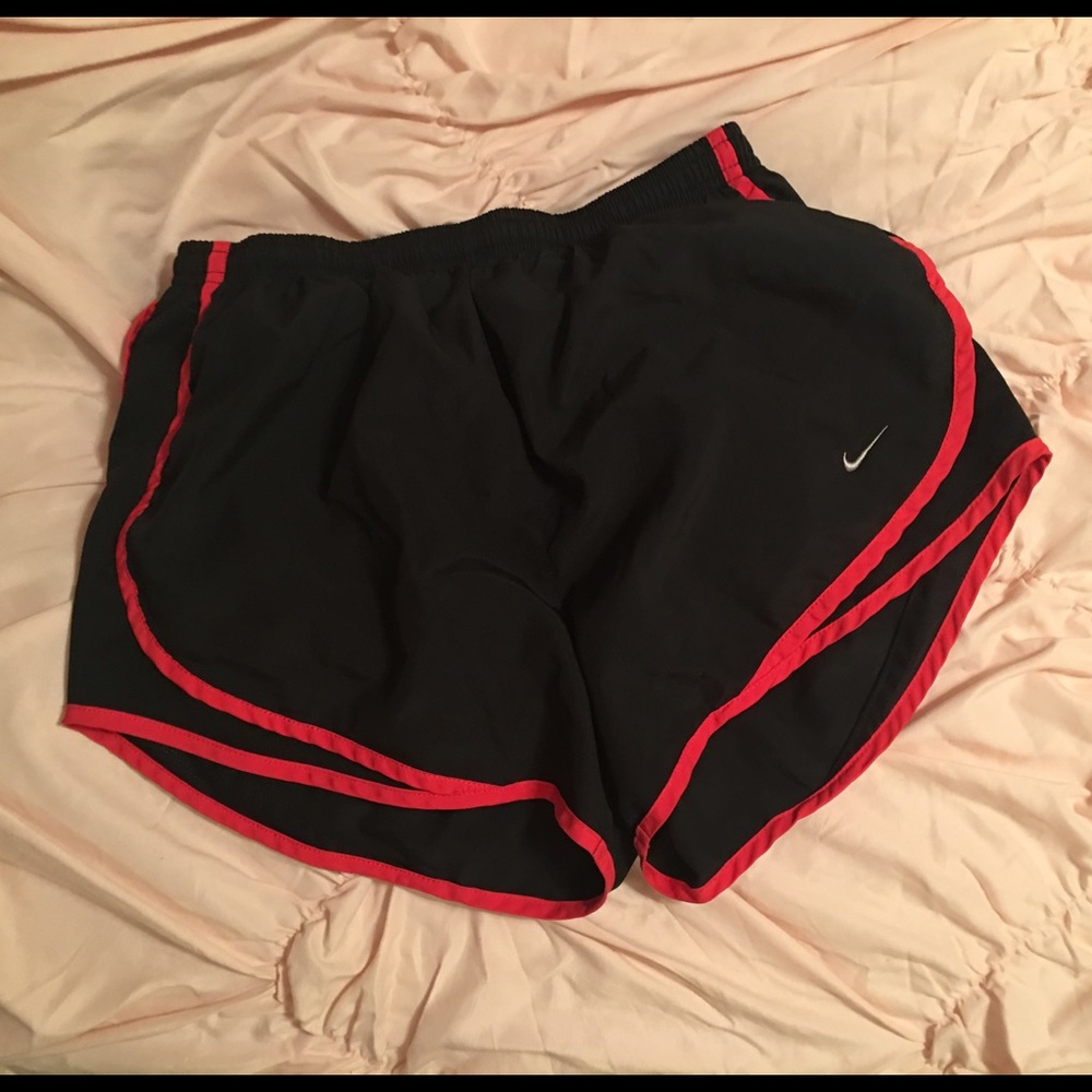 Women's size medium Nike running shorts