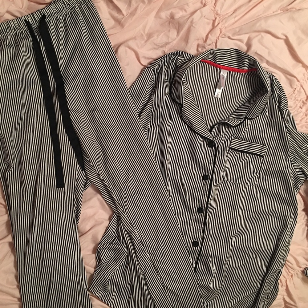 Gillian & O'Malley silk sleep set