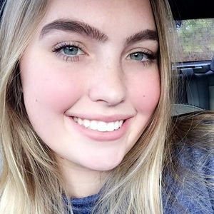 Meet your Posher, Rebecca