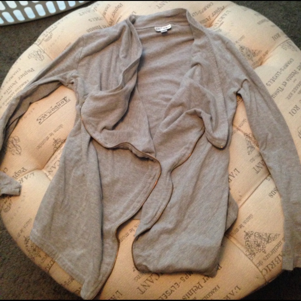 Kate & Mallory grey cardigan size S