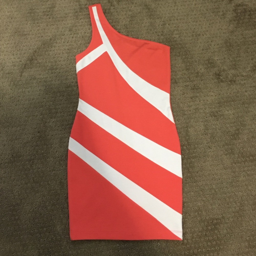 One strap bodycon dress