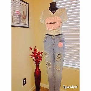 Light denim blue jeans with rips! Stretchy!