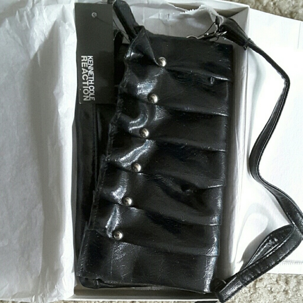 Kenneth cole black crossbody bag