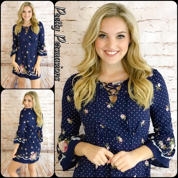 CLEARANCE‼️Navy Floral Bell Sleeve Lace Up Dress - Picture 4 of 4