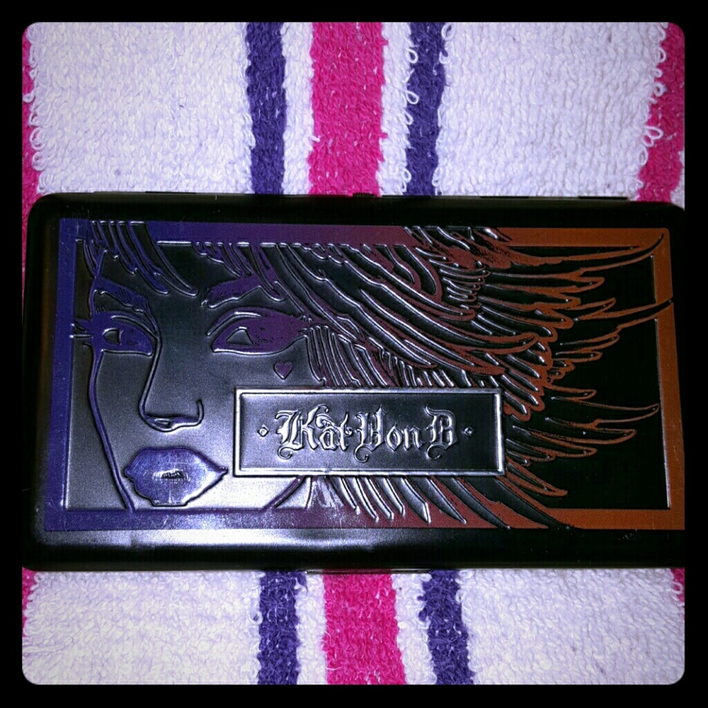 Kat Von D - Ladybird Palette