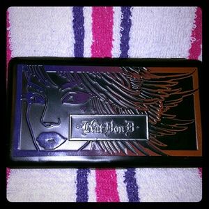 Kat Von D - Ladybird Palette