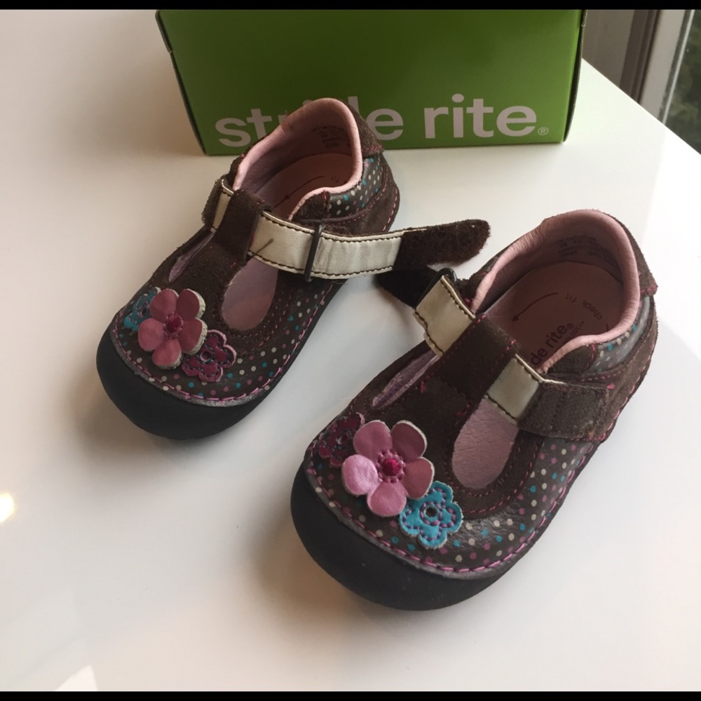Girls sz. 4 (baby/toddler) shoes, Stride Rite