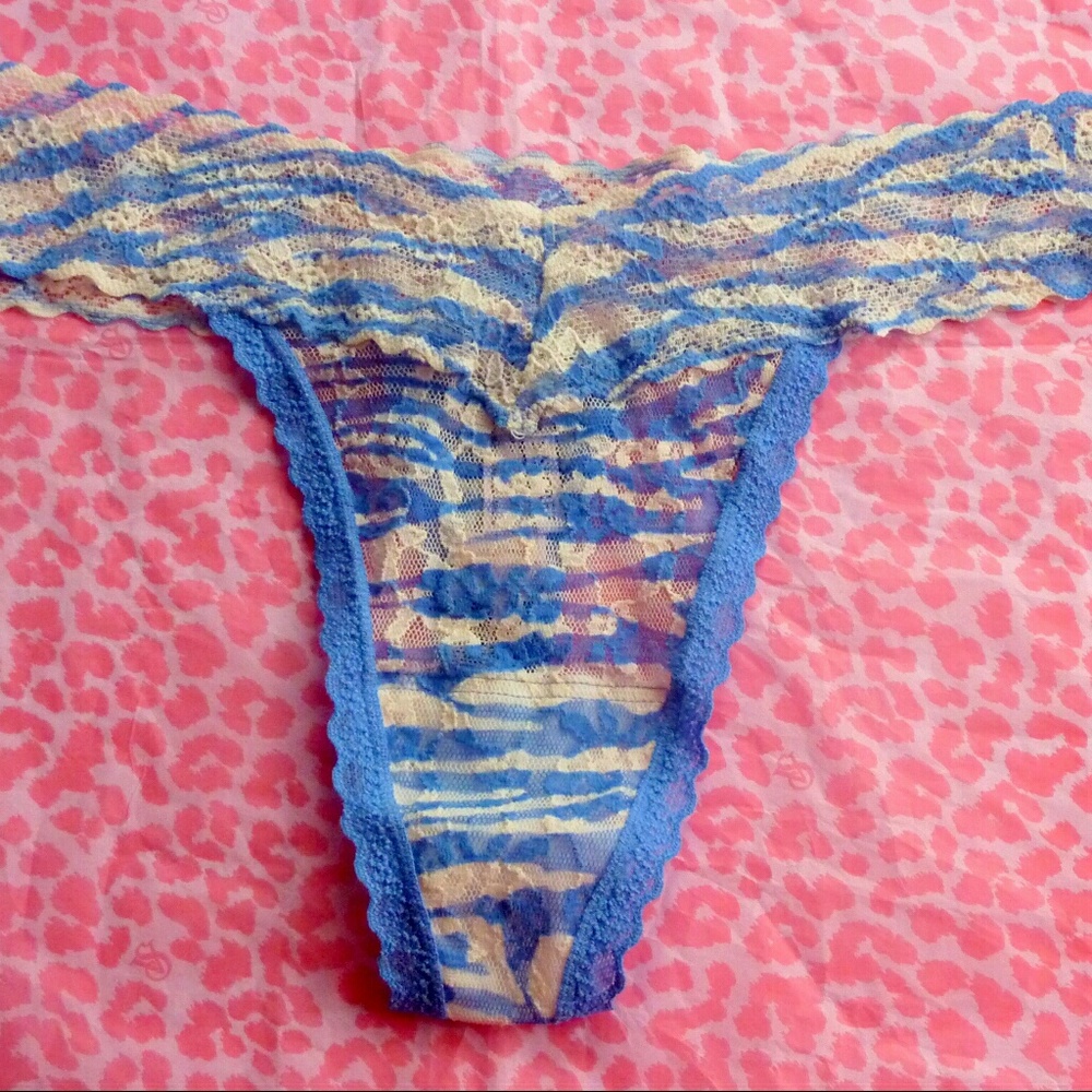 NWT Victoria's Secret Thong panty Blue Lace Medium