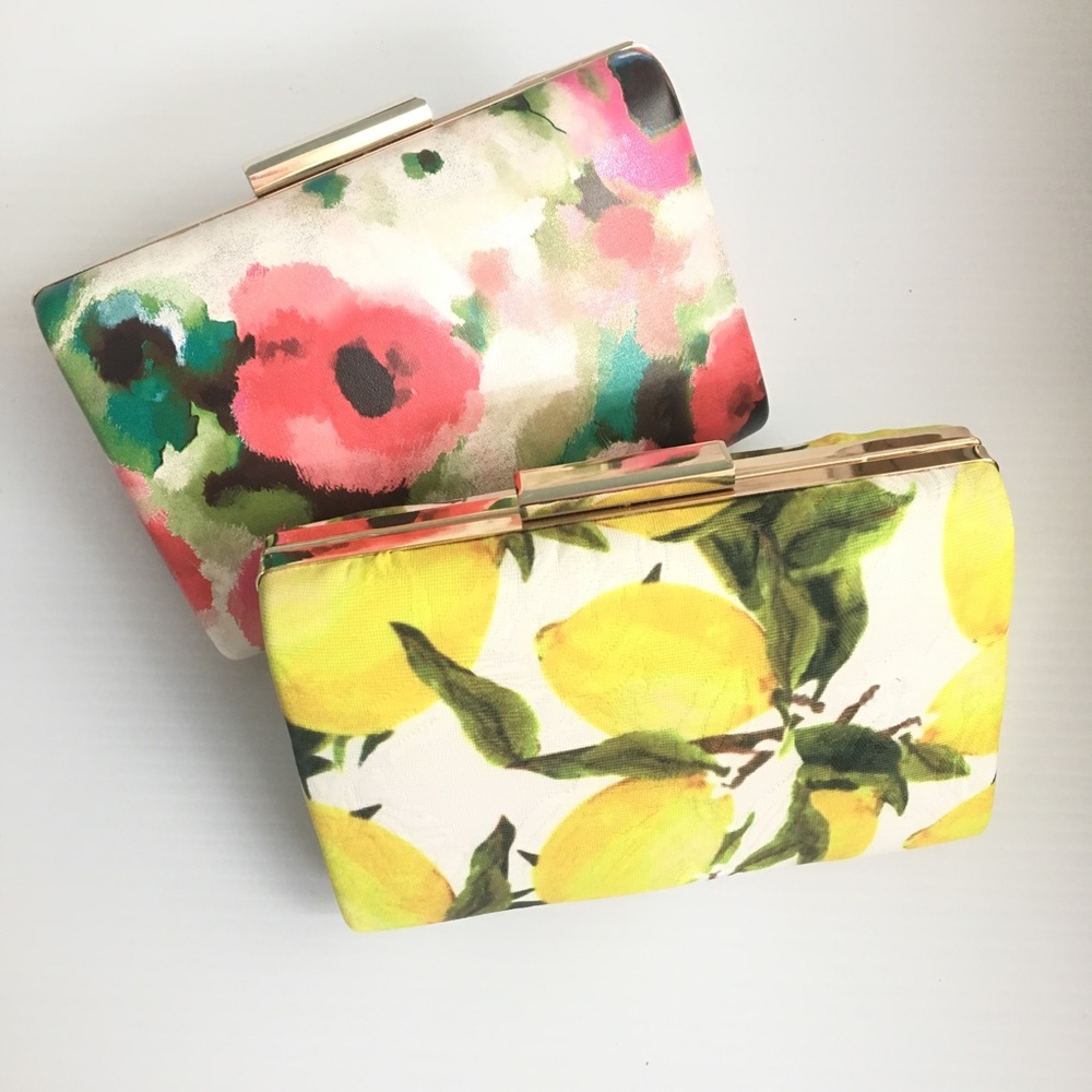 NWT: Fashion clutch