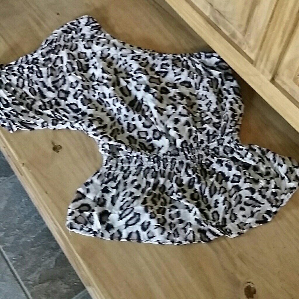 Leopard  print one shoulder blouse